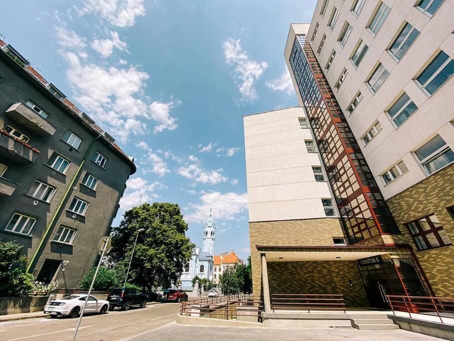 New Studio In Quiet Part Of The City Center Братислава Екстериор снимка