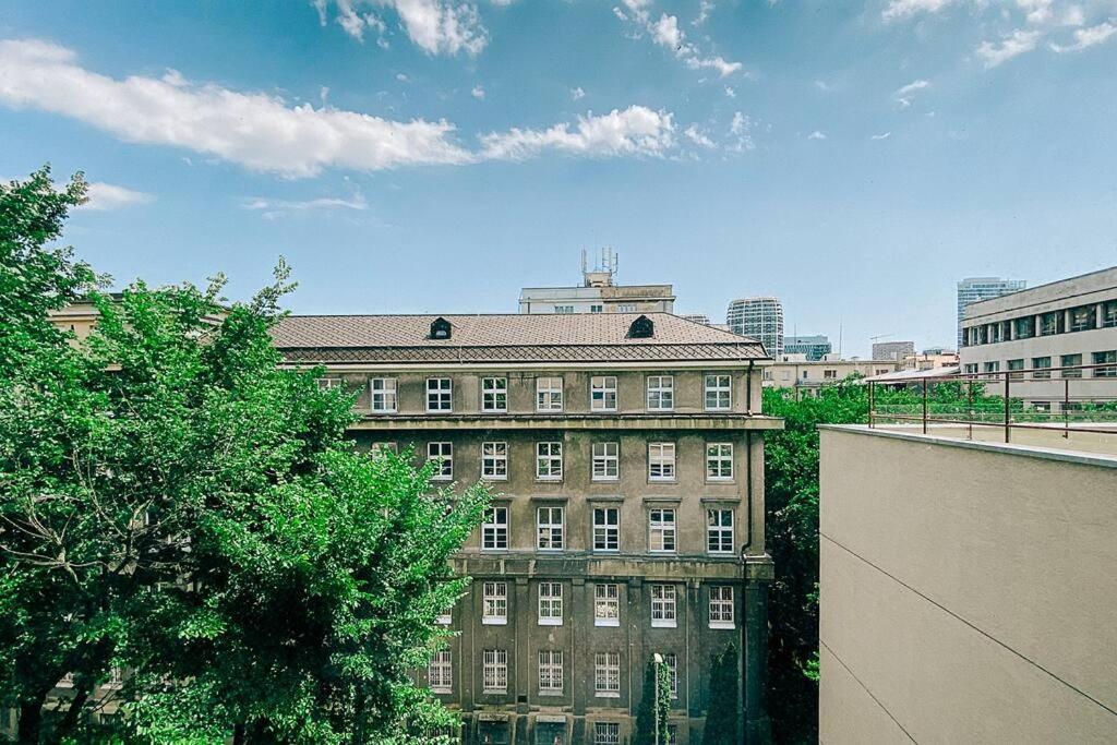 New Studio In Quiet Part Of The City Center Братислава Екстериор снимка